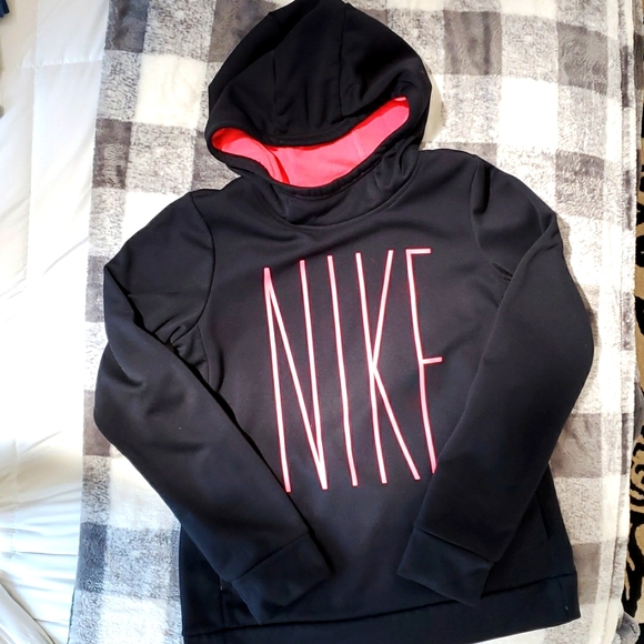 Nike Other - Nike hoodie with side pockets